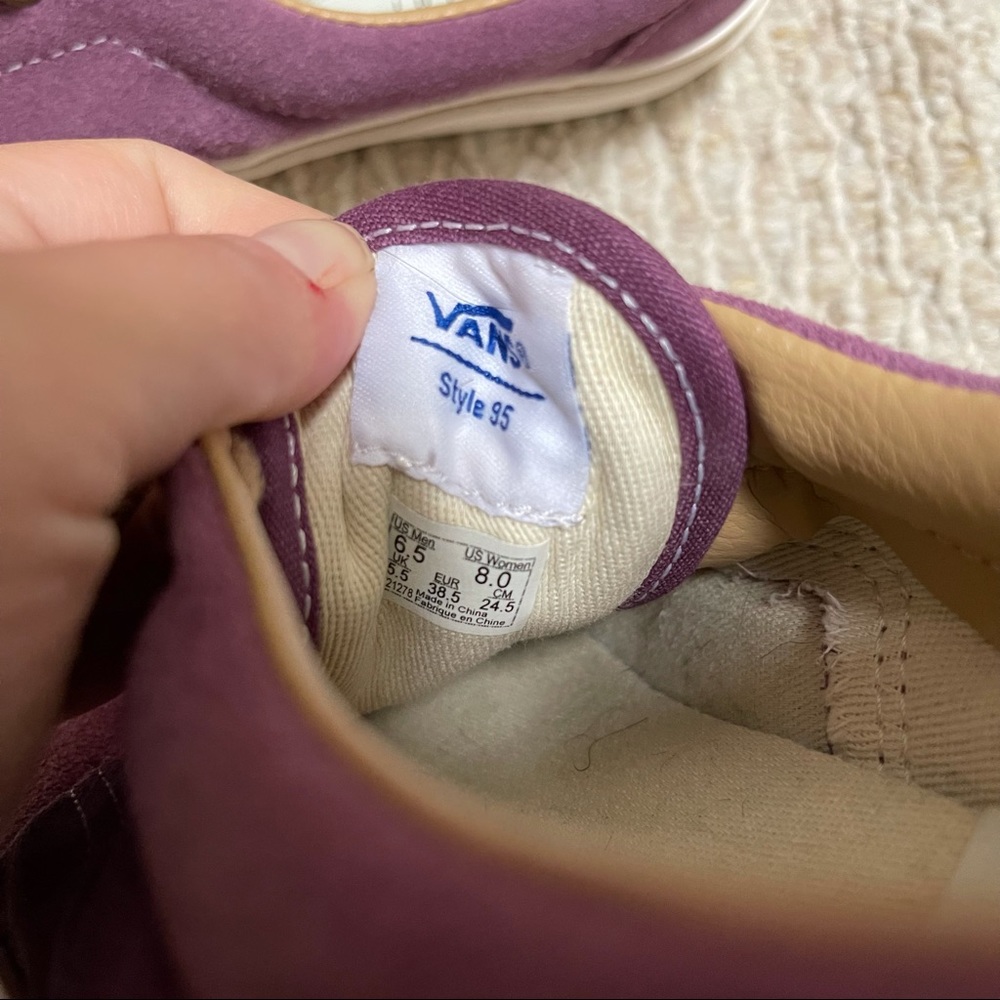 Authentic Vans, Excellent Condition - image 6